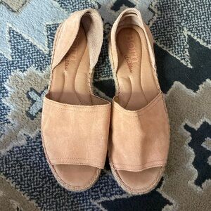 Born salmon-pink espadrilles shoe